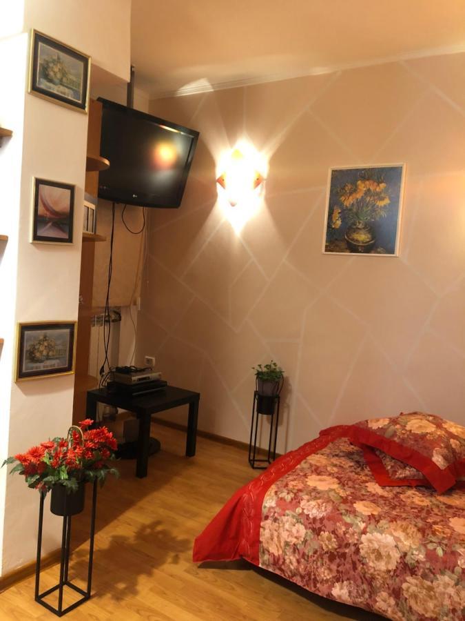 Charming Quiet Studio Coltea Old Town In The Centre Of Бухарест Экстерьер фото