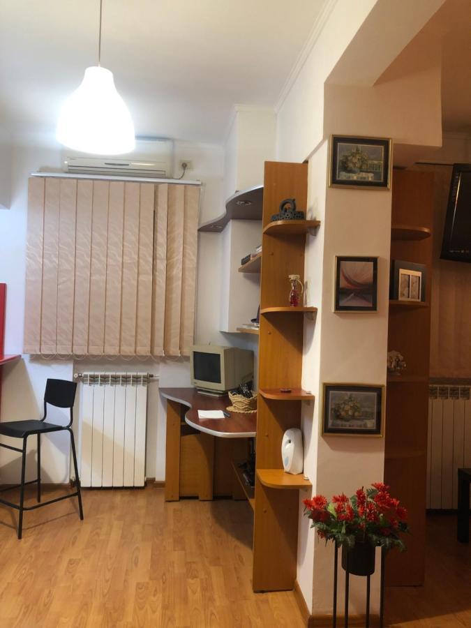 Charming Quiet Studio Coltea Old Town In The Centre Of Бухарест Экстерьер фото